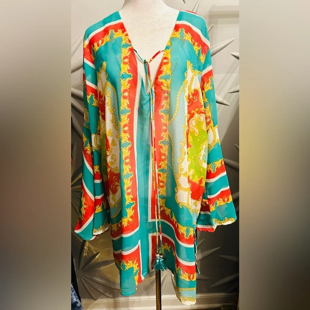 EUC Violet Sky SZ M green/white multicolored swimsuit cover up/bust 50”/PTP 25”